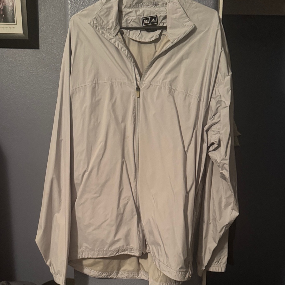 adidas Lightweight Jacket in Light Gray